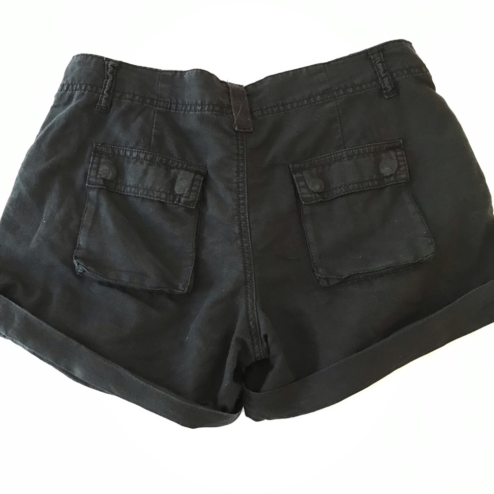 CONVERSE BLACK LINEN CARGO STYLE SHORTS SIZE 4 - Picture 2 of 5